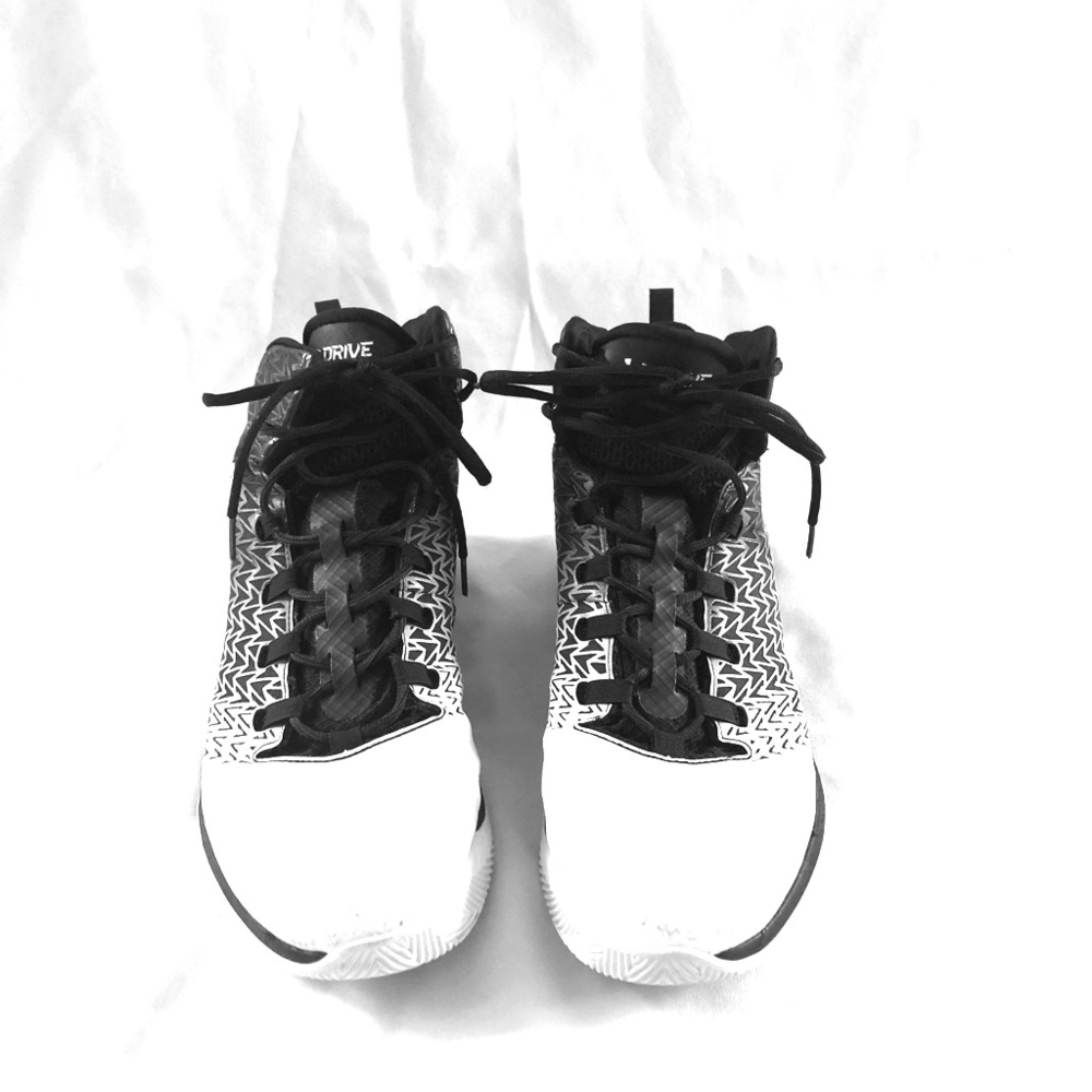 Underarmor HDrive high performance basketball shoe